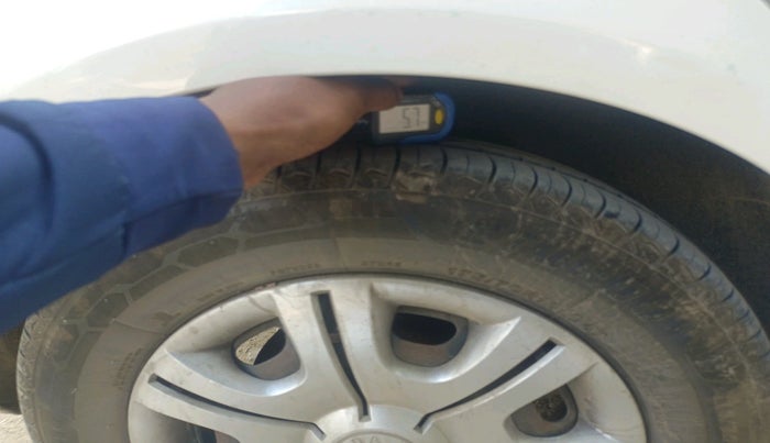 2011 Skoda Fabia AMBITION 1.2 TDI, Diesel, Manual, 1,09,899 km, tyre