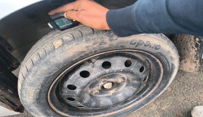 2017 Maruti Wagon R 1.0 VXI, Petrol, Manual, 25,383 km, tyre