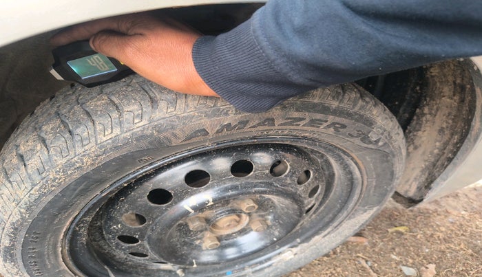 2017 Maruti Wagon R 1.0 VXI, Petrol, Manual, 25,383 km, tyre