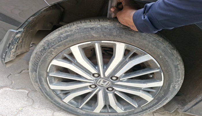 2017 Honda City 1.5L I-VTEC VX CVT, Petrol, Automatic, 30,191 km, tyre