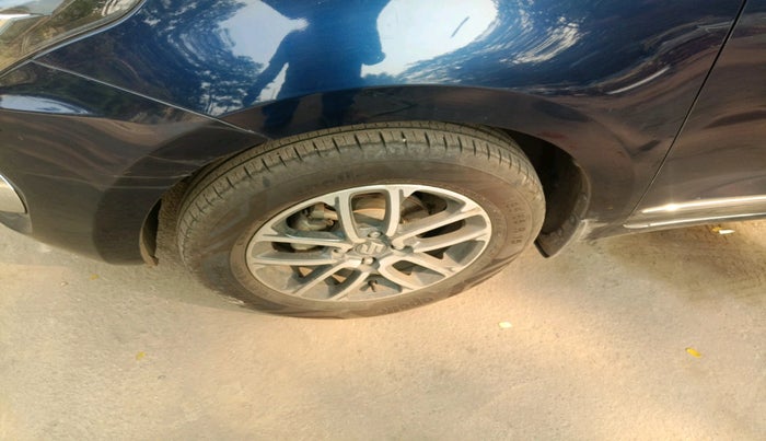 2018 Maruti Swift ZXI PLUS, Petrol, Manual, 71,456 km, tyre