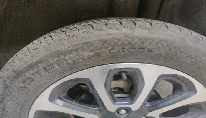 2023 Maruti Grand Vitara DELTA SMART HYBRID, Petrol, Manual, 17,290 km, tyre