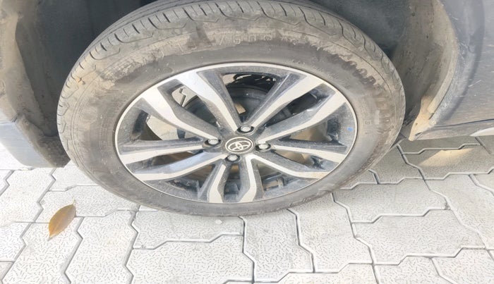 2024 Toyota Urban Cruiser Taisor V 1.0 Petrol MT, Petrol, Manual, 24,222 km, tyre