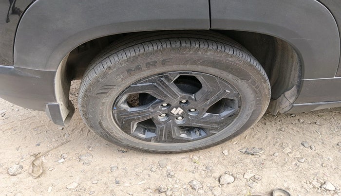 2025 Maruti BREZZA ZXI SMART HYBRID , Petrol, Manual, 12,519 km, tyre