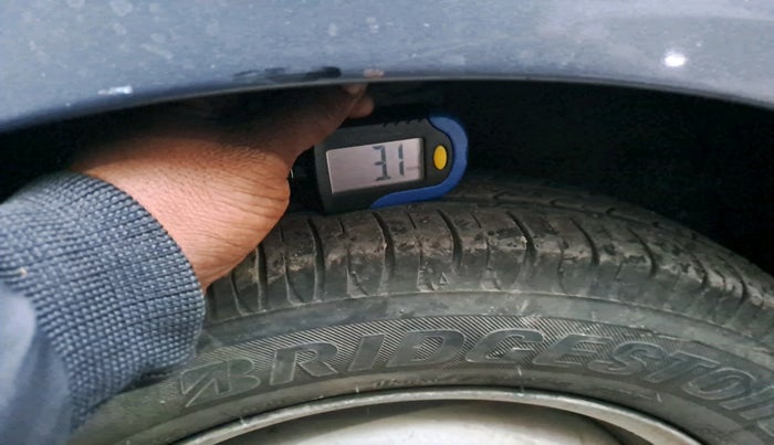 2012 Hyundai Santro Xing GLS, Petrol, Manual, 1,05,957 km, tyre