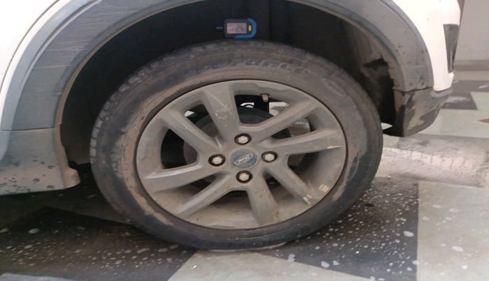 2021 Ford FREESTYLE TITANIUM 1.2 PETROL, Petrol, Manual, 61,322 km, tyre