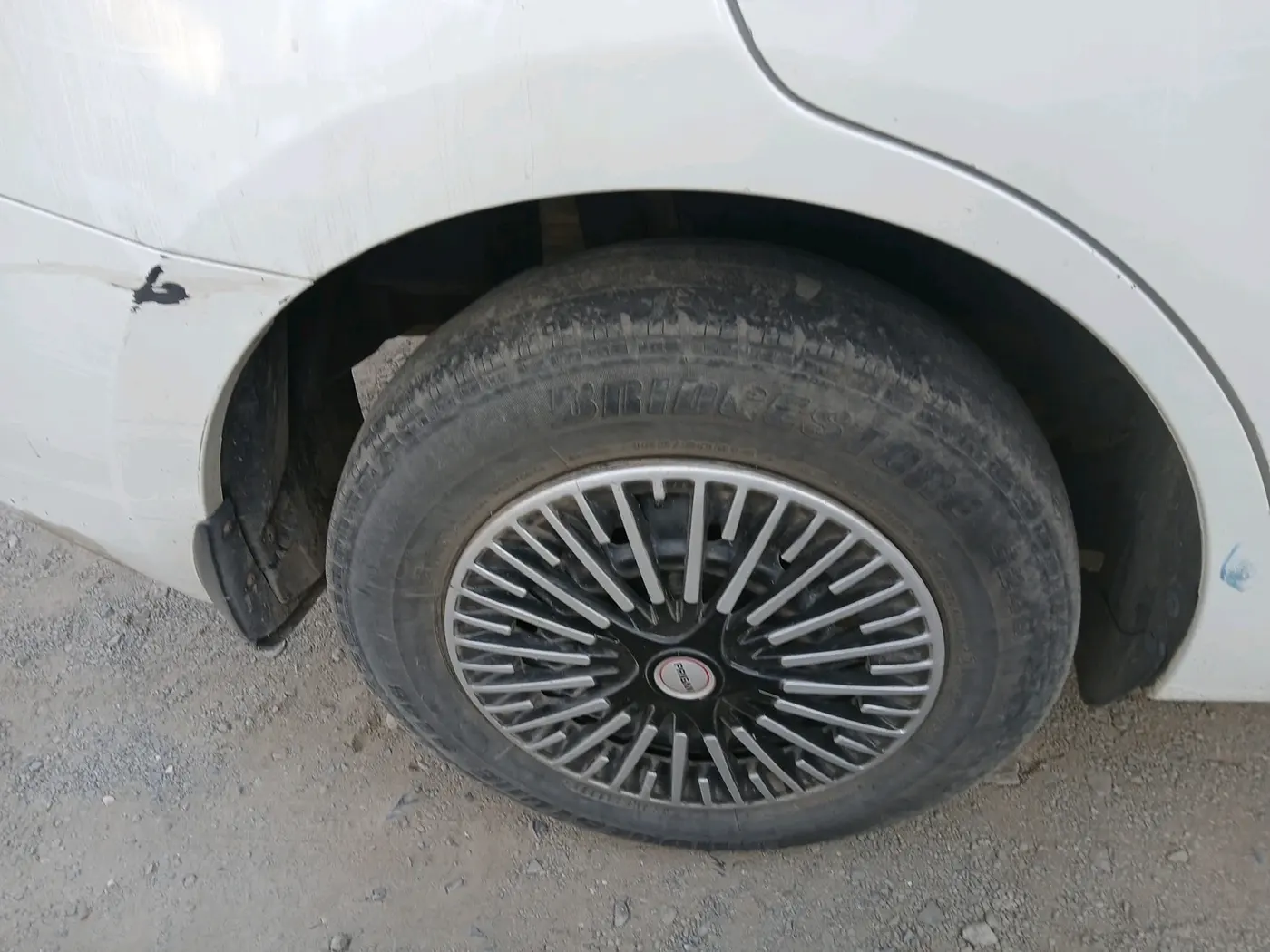 2019 Maruti Dzire VXI, Petrol, Manual, 1,81,619 km, tyre