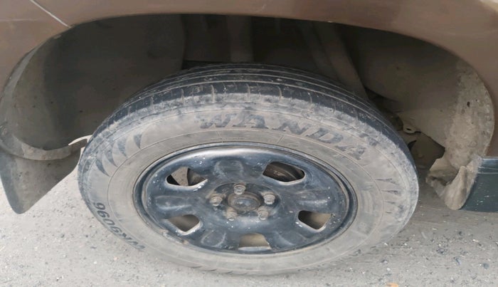 2012 Renault Duster 85 PS RXL DIESEL, Diesel, Manual, 1,46,698 km, tyre