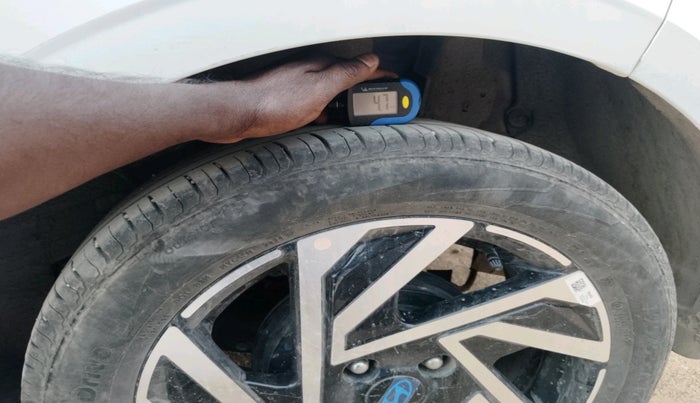 2024 Hyundai NEW I20 ASTA (O) 1.2 IVT, Petrol, Automatic, 24,260 km, tyre