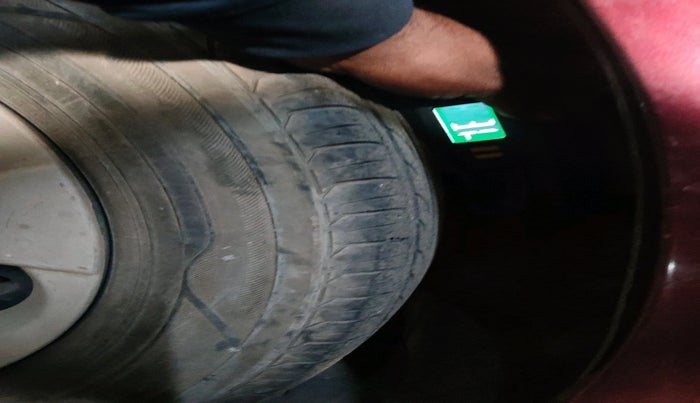 2011 Maruti Ritz VXI, Petrol, Manual, 1,10,810 km, tyre