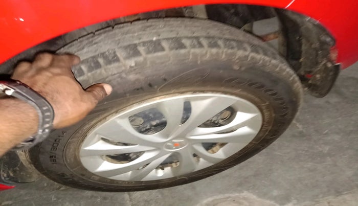 2021 Maruti Swift VXI, Petrol, Manual, 61,910 km, tyre