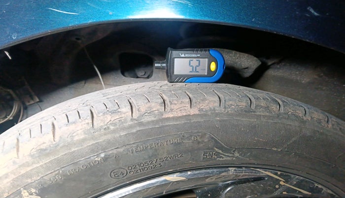 2021 Hyundai GRAND I10 NIOS ASTA AMT 1.2 KAPPA VTVT, Petrol, Automatic, 45,576 km, tyre