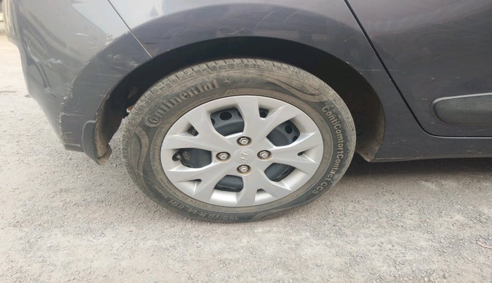 2016 Hyundai Grand i10 SPORTZ 1.2 KAPPA VTVT, Petrol, Manual, 84,458 km, tyre