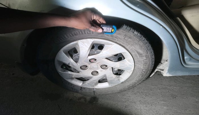 2014 Honda Amaze 1.5L I-DTEC S, Diesel, Manual, 1,32,105 km, tyre