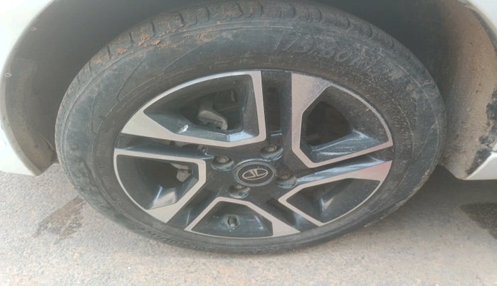 2019 Tata Tiago XZ PLUS PETROL, Petrol, Manual, 84,744 km, tyre