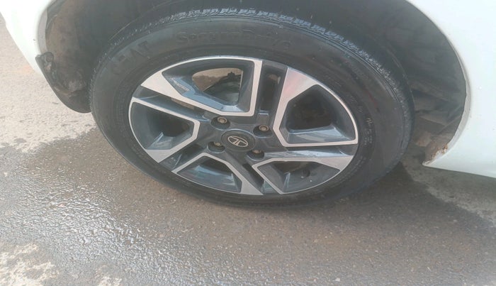 2019 Tata Tiago XZ PLUS PETROL, Petrol, Manual, 84,744 km, tyre