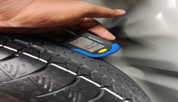 2024 Maruti Grand Vitara SIGMA SMART HYBRID, Petrol, Manual, 19,229 km, tyre