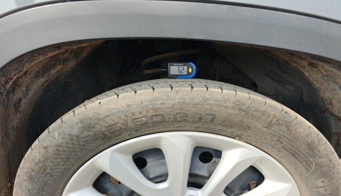 2024 Maruti Grand Vitara SIGMA SMART HYBRID, Petrol, Manual, 19,229 km, tyre