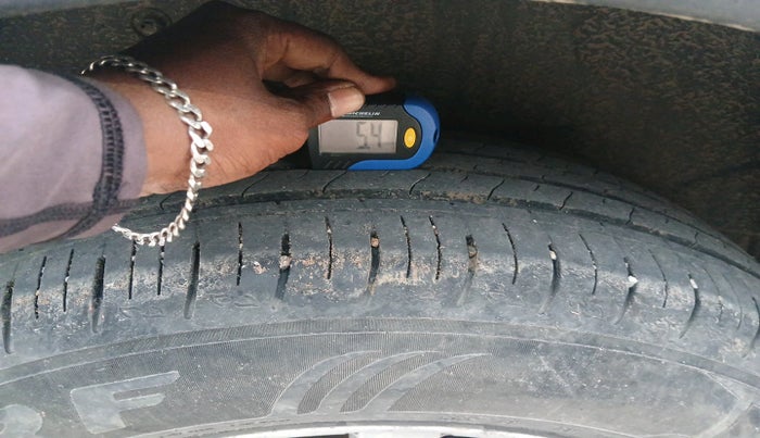 2018 Mahindra XUV500 W7, Diesel, Manual, 66,846 km, tyre