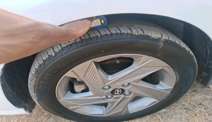 2022 Hyundai Verna SX 1.5 CRDI, Diesel, Manual, 67,122 km, tyre