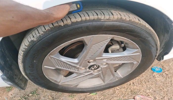 2022 Hyundai Verna SX 1.5 CRDI, Diesel, Manual, 67,122 km, tyre