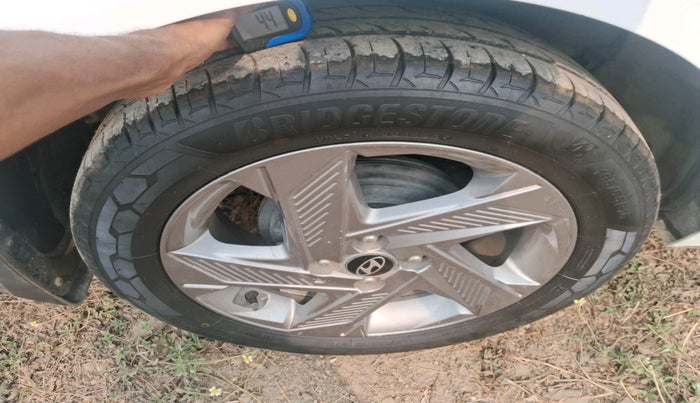 2022 Hyundai Verna SX 1.5 CRDI, Diesel, Manual, 67,122 km, tyre