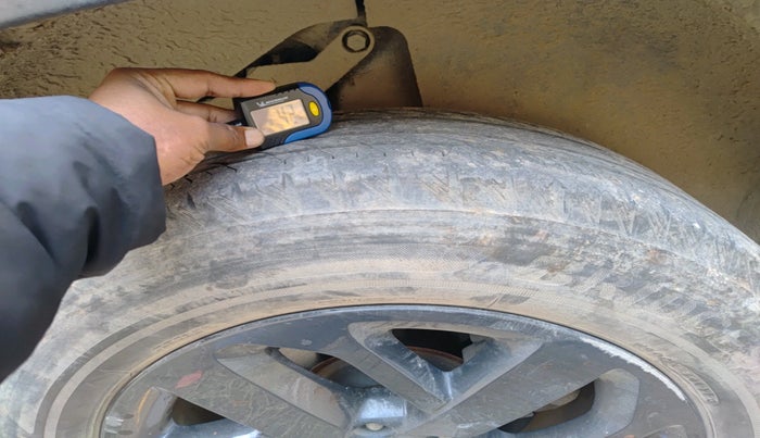 2022 Tata Safari XT PLUS DARK EDITION, Diesel, Manual, 65,000 km, tyre