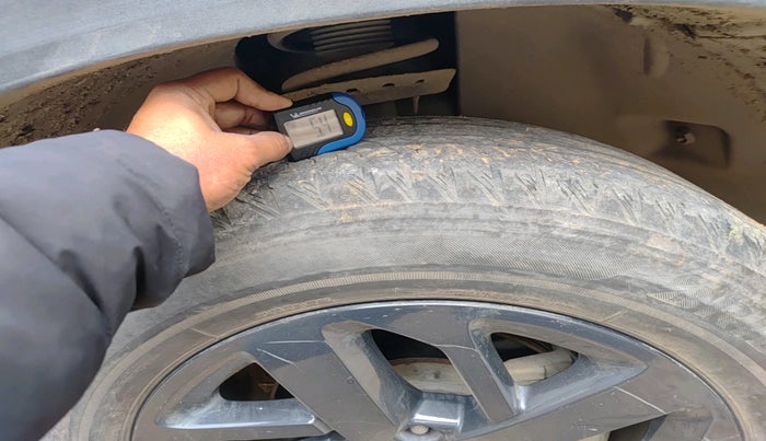 2022 Tata Safari XT PLUS DARK EDITION, Diesel, Manual, 65,000 km, tyre