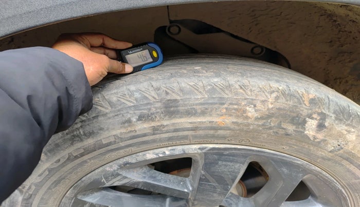 2022 Tata Safari XT PLUS DARK EDITION, Diesel, Manual, 65,000 km, tyre