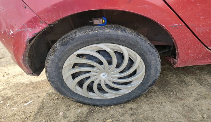 2017 Tata Tiago XT PETROL, Petrol, Manual, 1,02,555 km, tyre