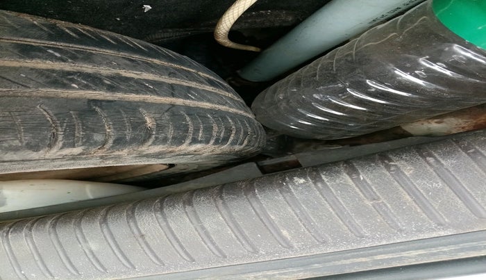 2012 Hyundai Santro Xing GL PLUS, Petrol, Manual, 1,24,699 km, tyre