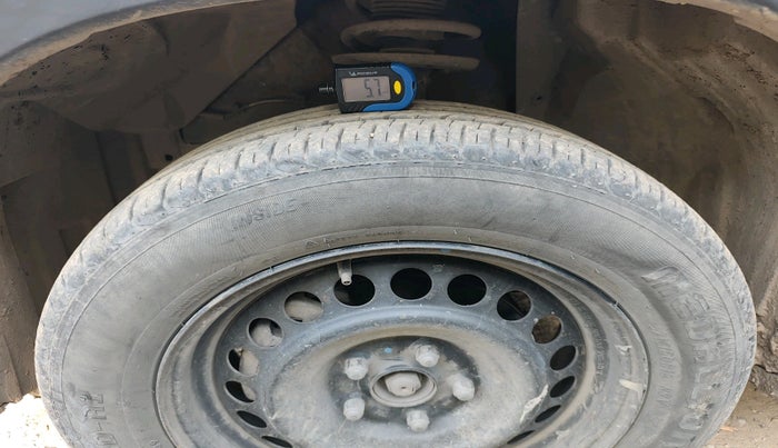 2021 Maruti Vitara Brezza LXI, Petrol, Manual, 1,03,748 km, tyre