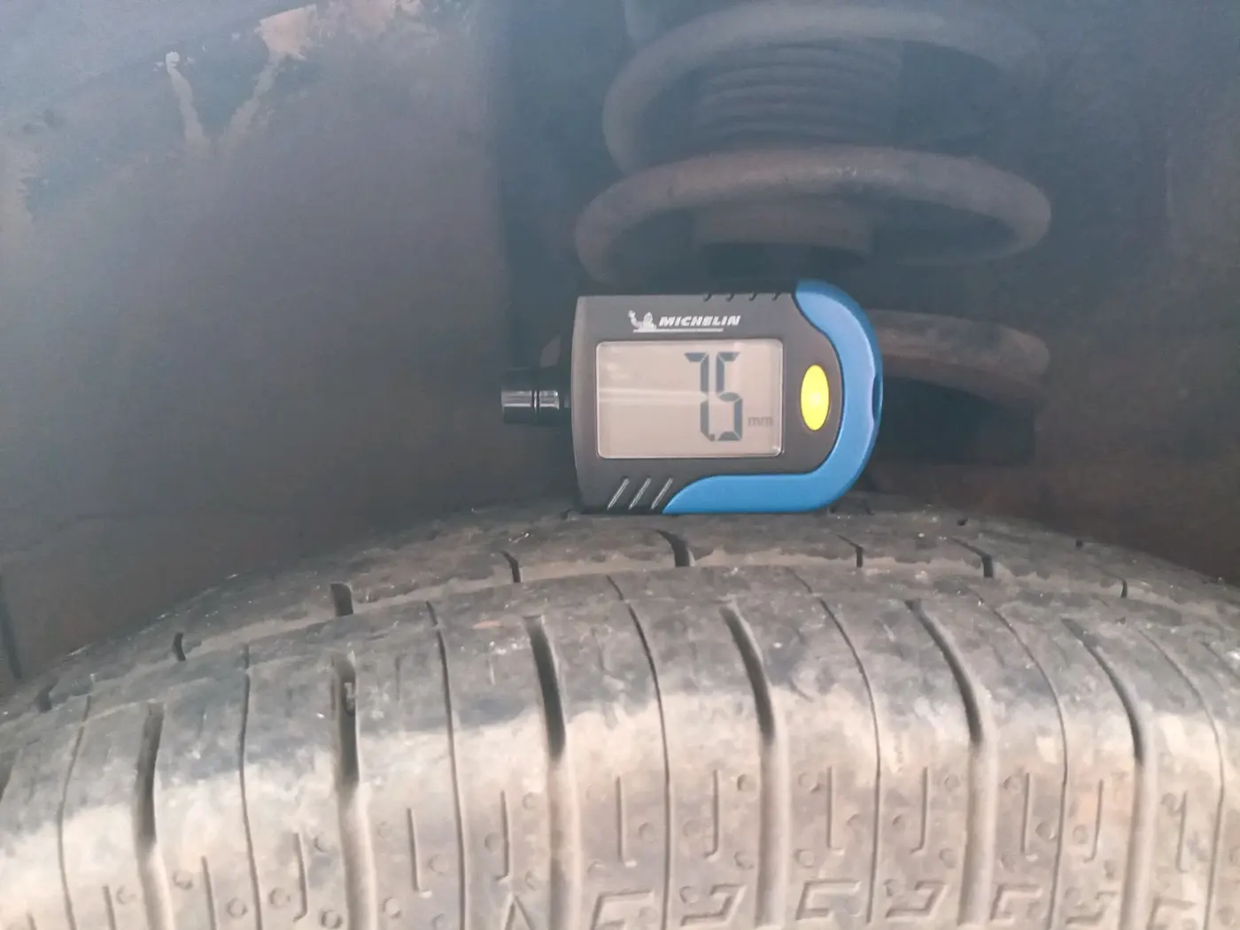 2011 Maruti Swift Dzire VXI, Petrol, Manual, 96,434 km, tyre
