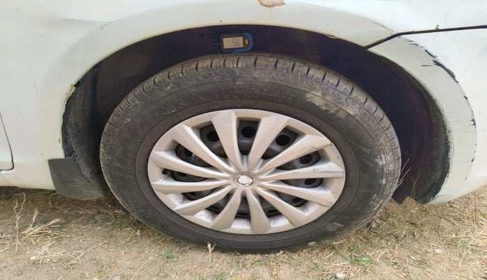 2013 Maruti Swift VDI, Diesel, Manual, 1,22,900 km, tyre