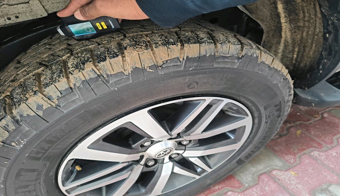 2019 Toyota Fortuner 2.8 4X4 AT, Diesel, Automatic, 2,73,110 km, tyre