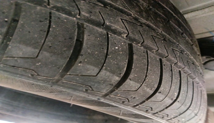 2021 Hyundai ALCAZAR 1.5 SIGNATURE (O) AT 6STR, Diesel, Automatic, 64,819 km, tyre