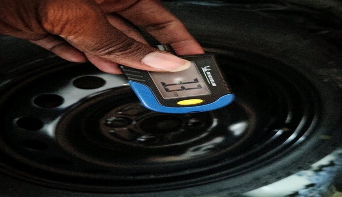 2021 Toyota YARIS G MT, Petrol, Manual, 63,745 km, tyre