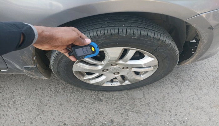 2013 Maruti Swift Dzire ZXI, Petrol, Manual, 79,353 km, tyre