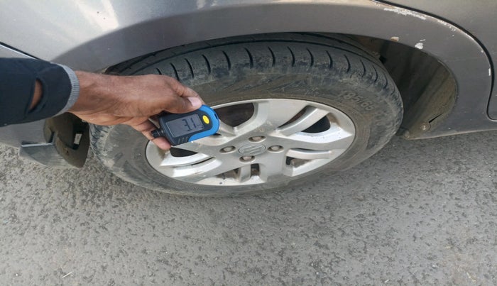 2013 Maruti Swift Dzire ZXI, Petrol, Manual, 79,353 km, tyre