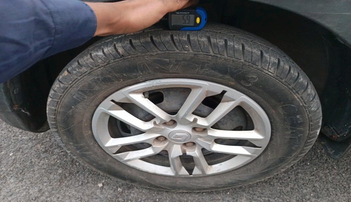 2019 Renault TRIBER RXL MT, Petrol, Manual, 41,317 km, tyre