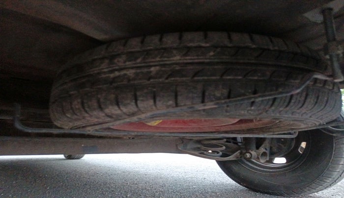 2019 Renault TRIBER RXL MT, Petrol, Manual, 41,317 km, tyre