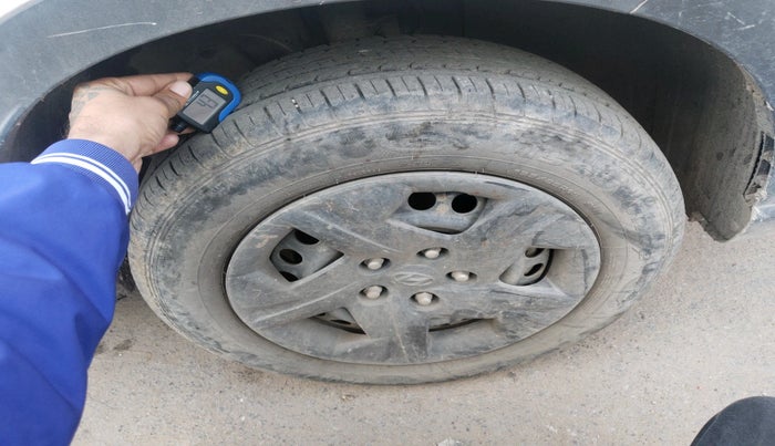 2024 Hyundai VENUE S 1.2, Petrol, Manual, 18,219 km, tyre