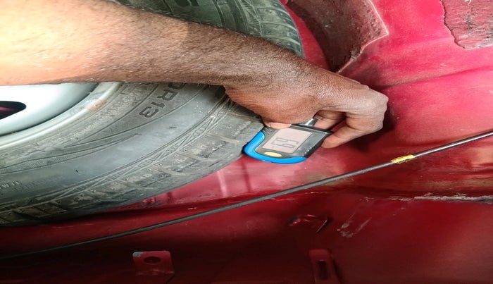 2018 Tata Tiago XZA PETROL, Petrol, Automatic, 1,23,872 km, tyre