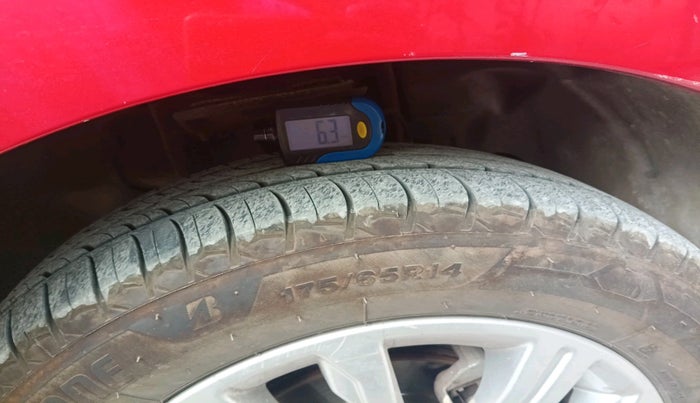 2018 Tata Tiago XZA PETROL, Petrol, Automatic, 1,23,872 km, tyre