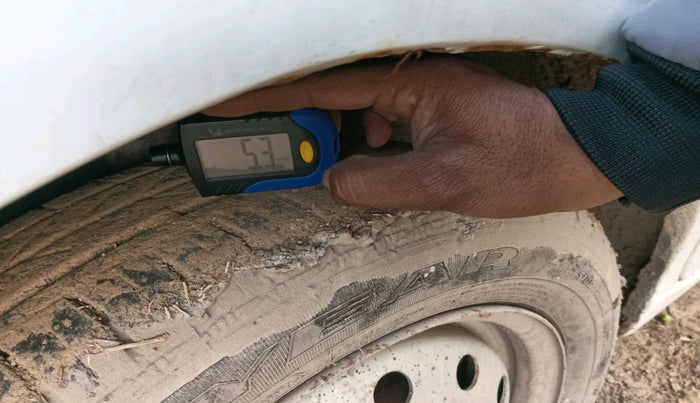 2012 Hyundai Accent GLE, Petrol, Manual, 83,986 km, tyre