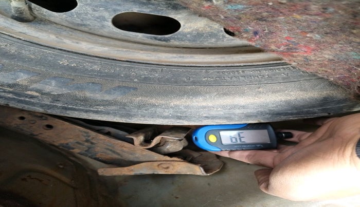 2012 Ford Figo EXI 1.4 DIESEL, Diesel, Manual, 1,82,741 km, tyre