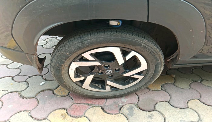 2024 Nissan MAGNITE XV MT, Petrol, Manual, 10,454 km, tyre