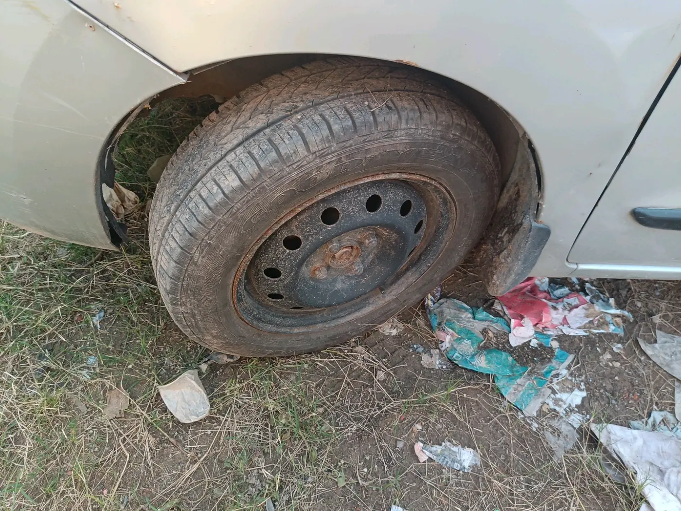2018 Maruti Wagon R 1.0 LXI CNG, CNG, Manual, 66,369 km, tyre