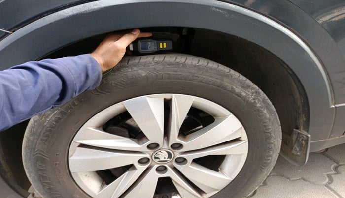 2021 Skoda KUSHAQ AMBITION 1.0L TSI MT, Petrol, Manual, 39,129 km, tyre