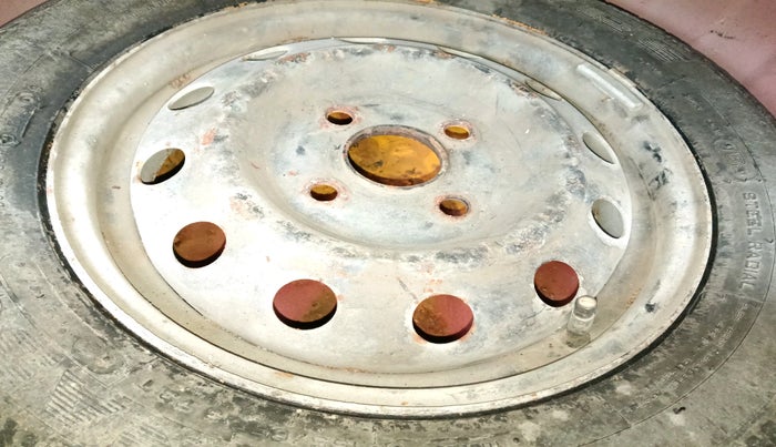 2013 Hyundai i10 MAGNA 1.2, Petrol, Manual, 83,566 km, tyre